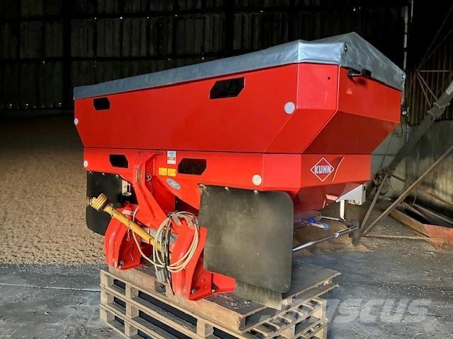 Kuhn Axis 30.1 Sprayer fertilizers