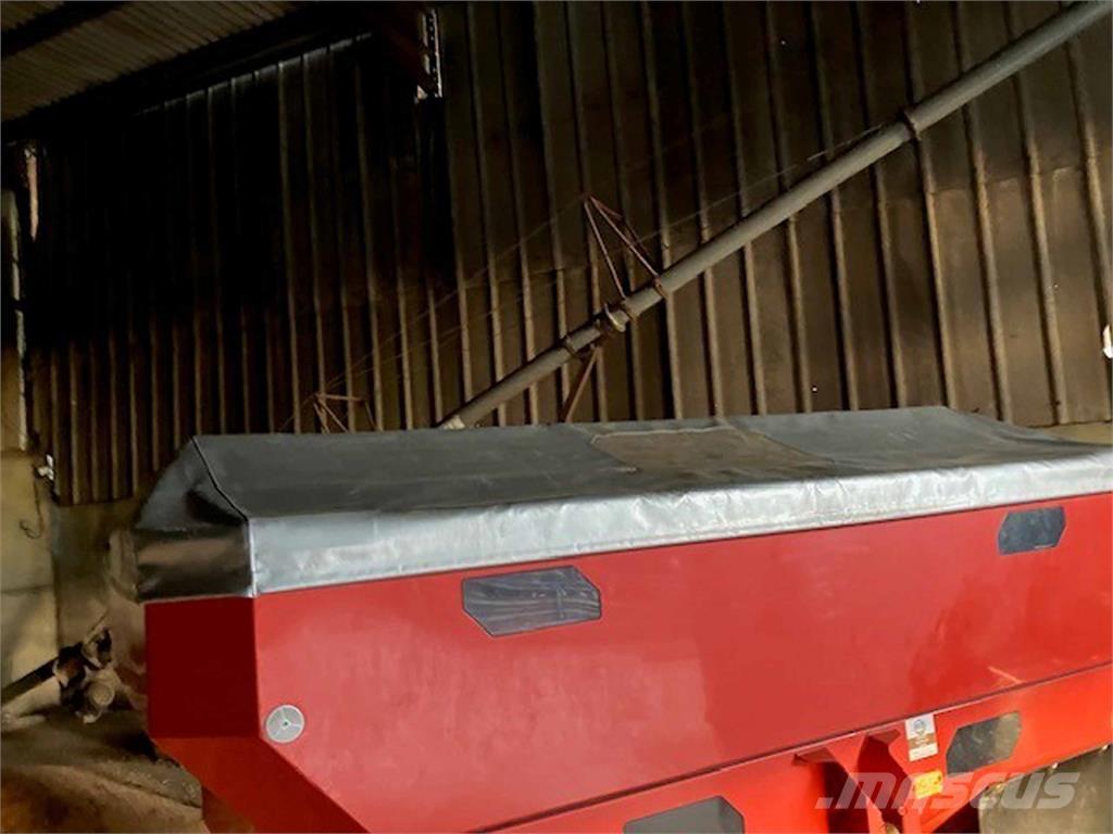 Kuhn Axis 30.1 Sprayer fertilizers