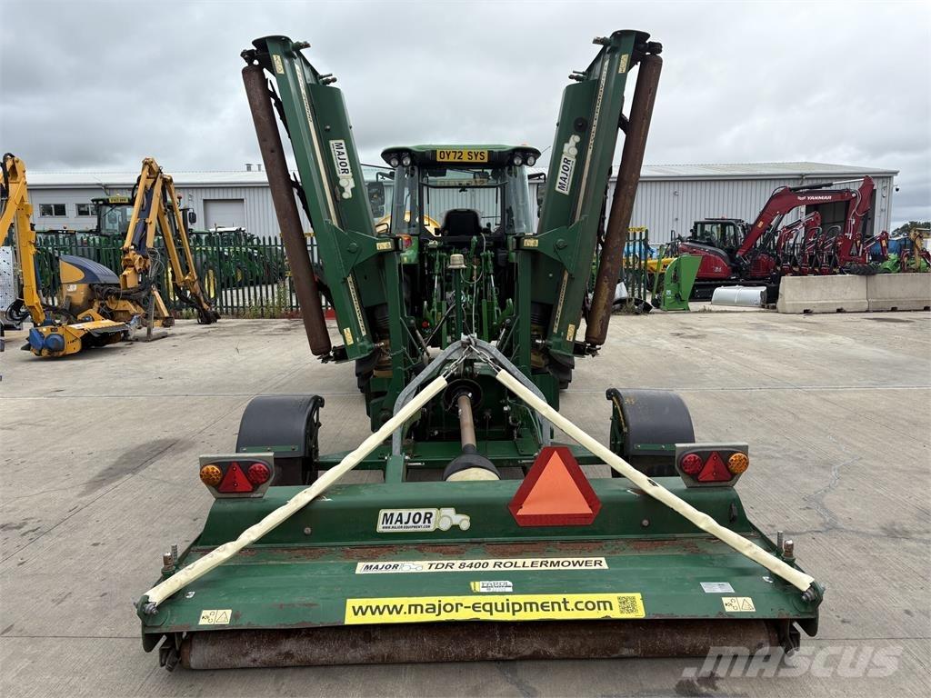Major TDR2000 Mounted and trailed mowers