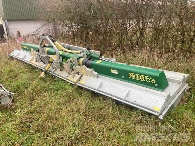 Weeks 5T tipping trailer Other trailers
