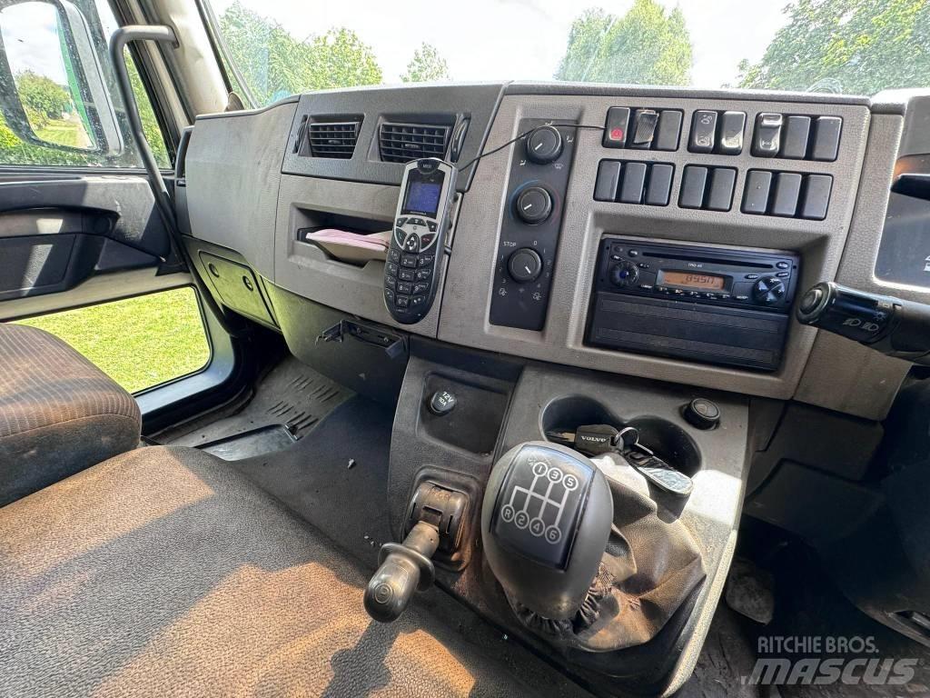 Volvo FL 240 Animal transport trucks