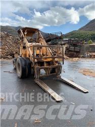 Komatsu SD25-1 Reach trucks