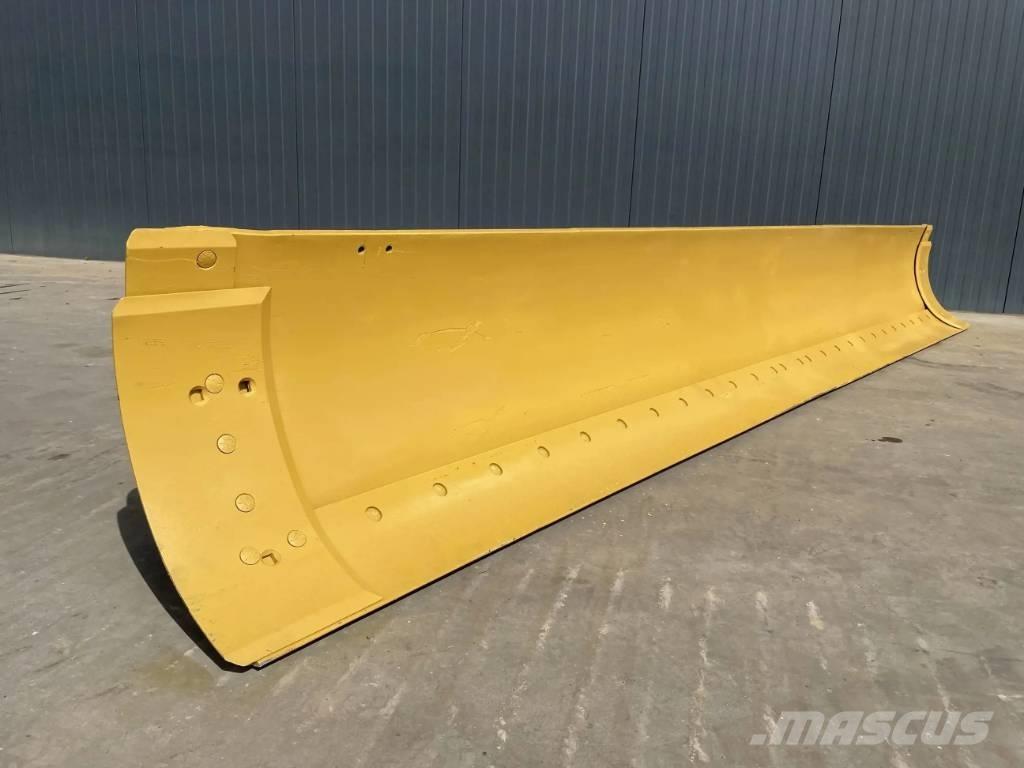 CAT 140H Moldboard Blades