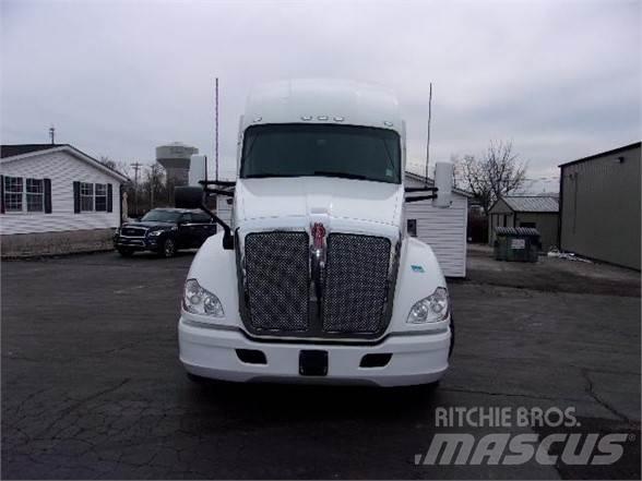 Kenworth T680 Tractor Units