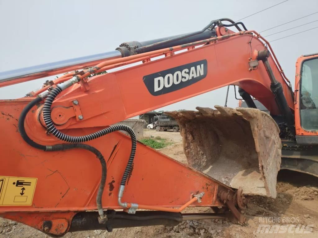 Doosan DX225LC-9C Crawler excavators