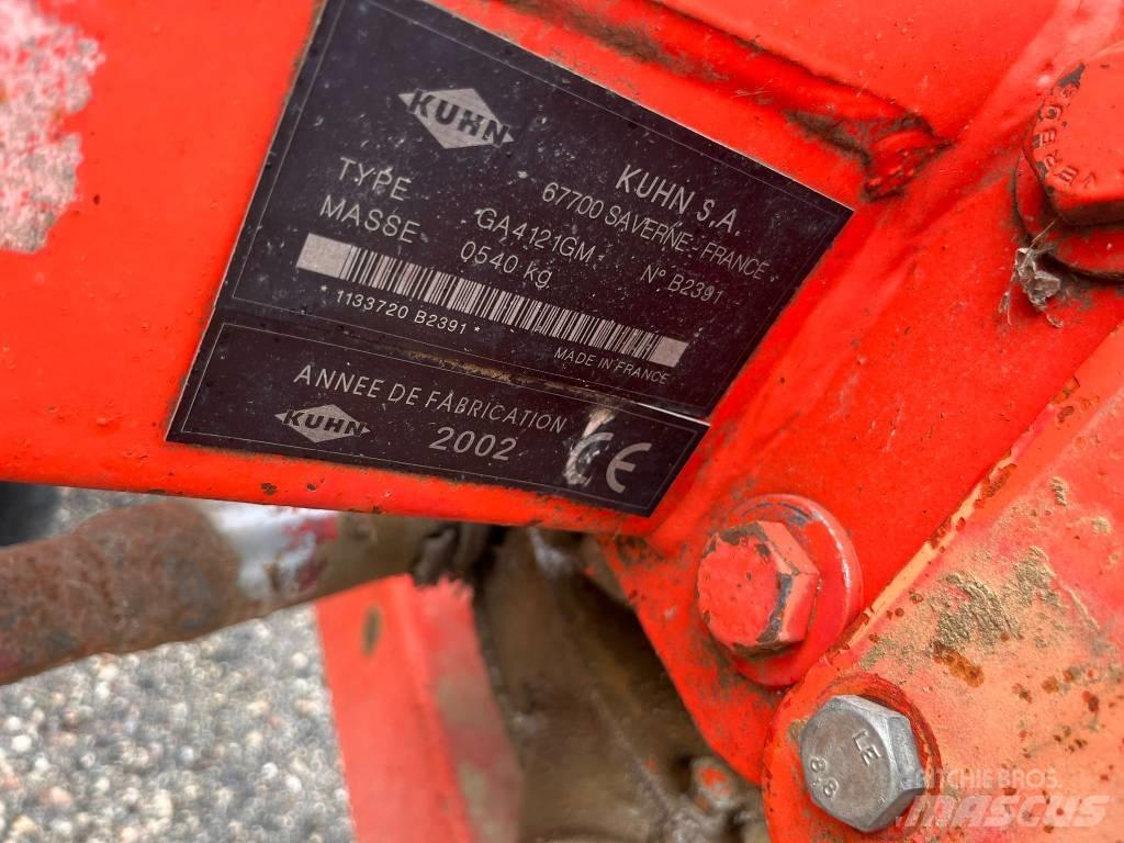 Kuhn GA 4121 G M Rakes and tedders