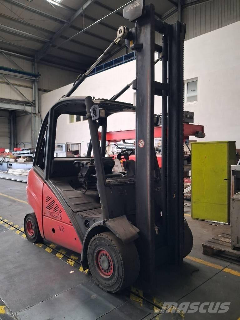 Linde H30D-01 Diesel trucks