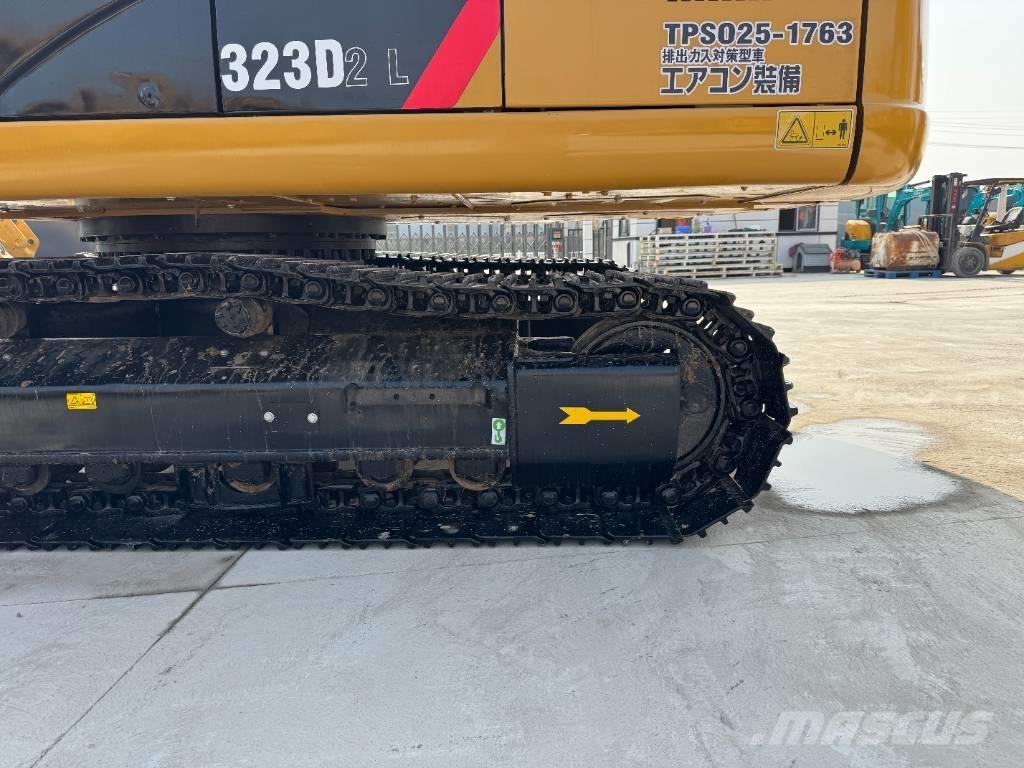 CAT 323D2L Crawler excavators