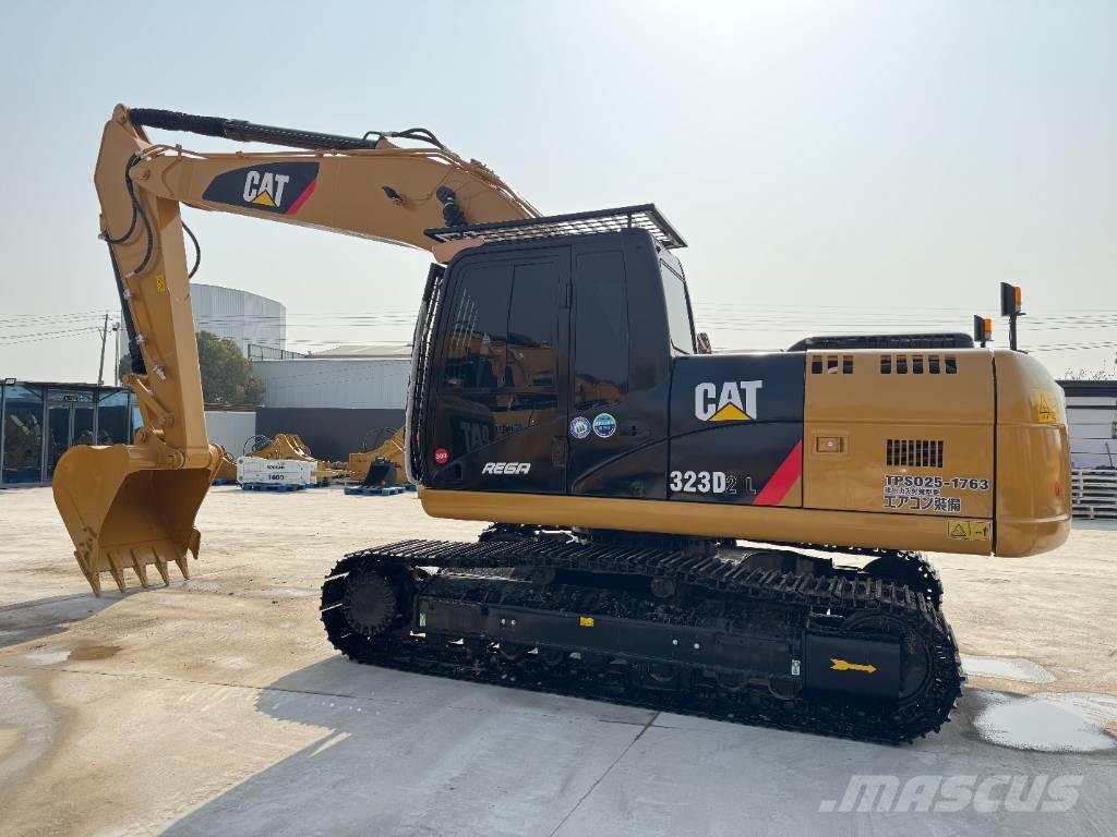 CAT 323D2L Crawler excavators