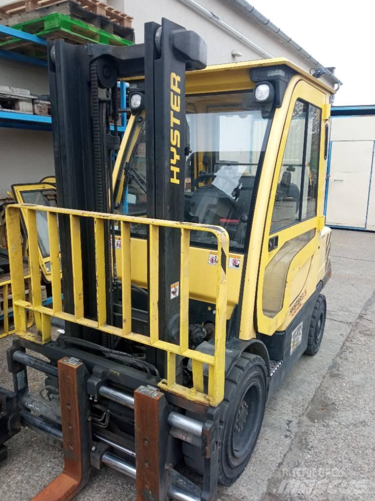 Hyster H 3.5 FT LPG trucks