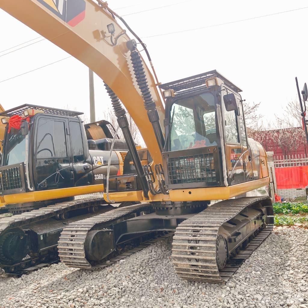 CAT 320D Crawler excavators