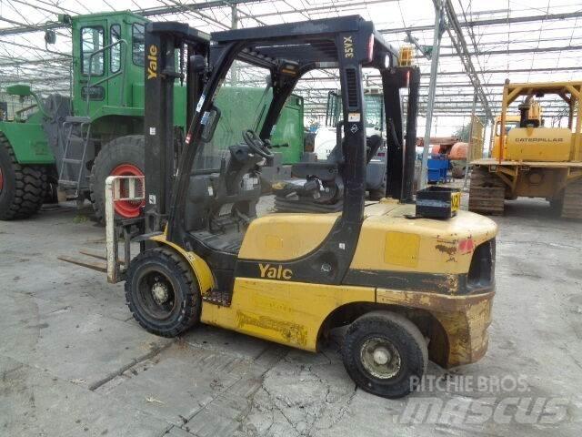 Yale GDP35VX Diesel trucks