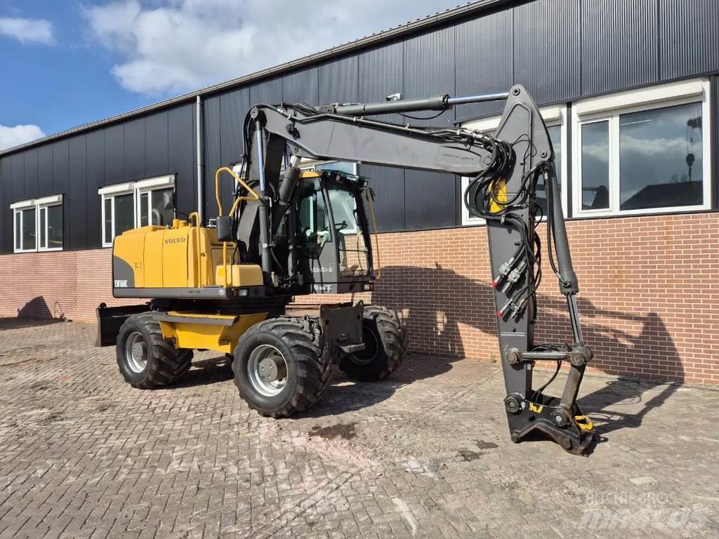 Volvo EW160C Wheeled excavators