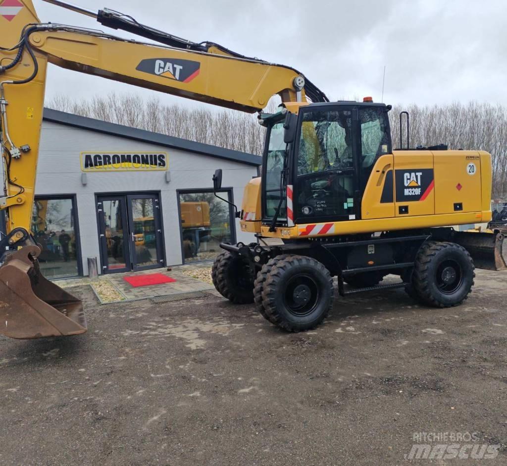CAT M320 F Wheeled excavators