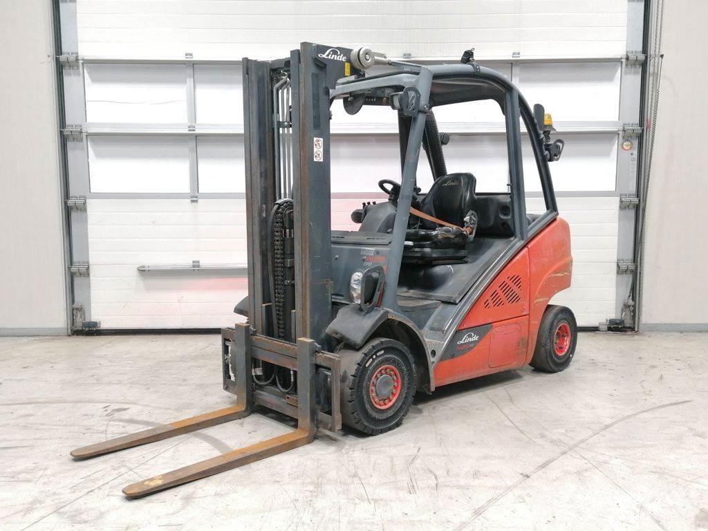 Linde H25D-02 Diesel trucks