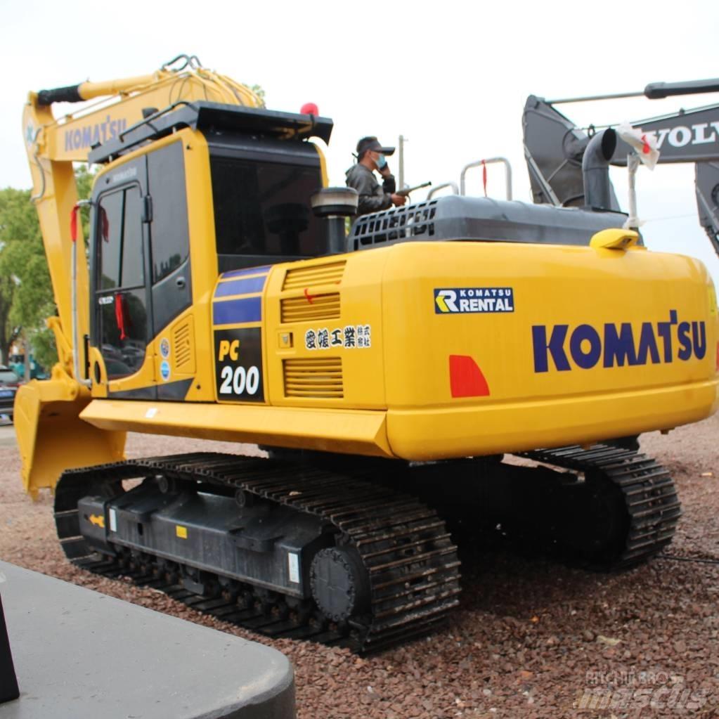 Komatsu PC 200-8 Crawler excavators