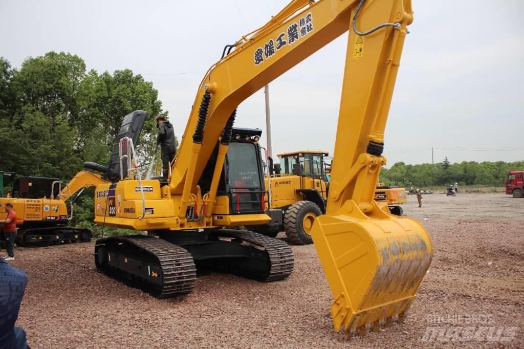 Komatsu PC 200-8 Crawler excavators