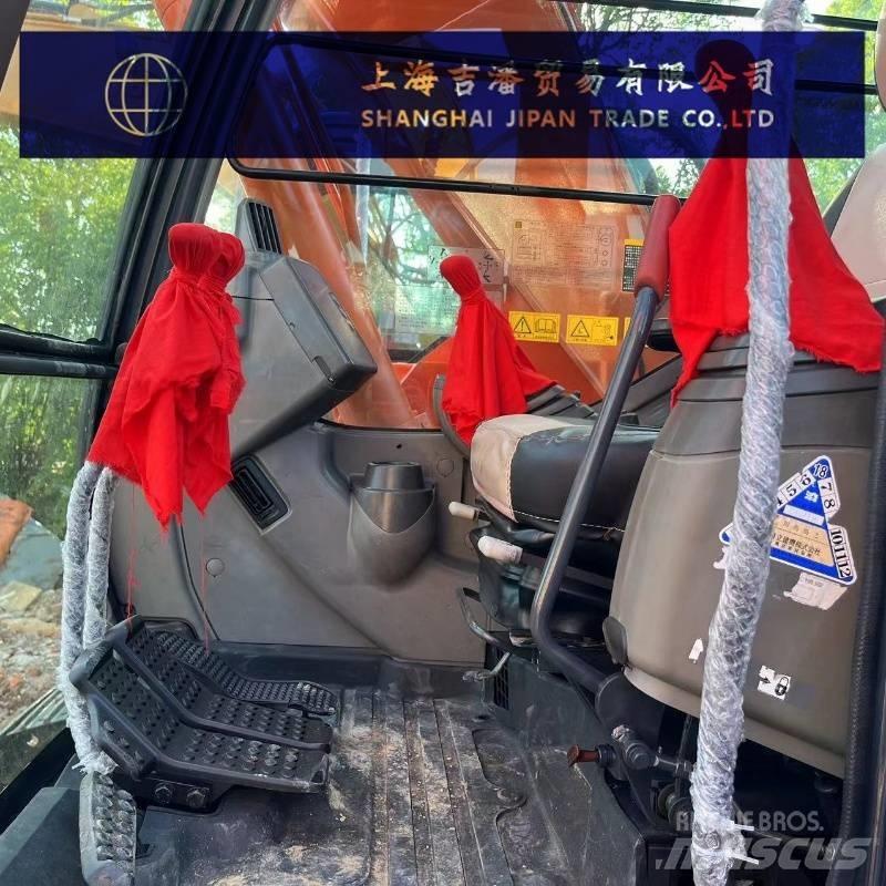 Hitachi ZX 135 Midi excavators  7t - 12t