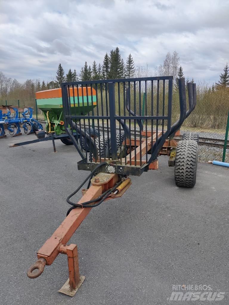 Tempo 8T Forest trailers