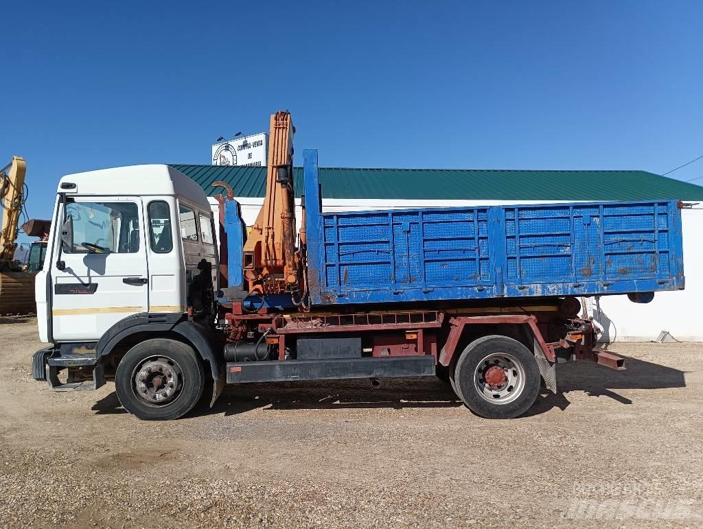 Renault M 210 Cable lift demountable trucks