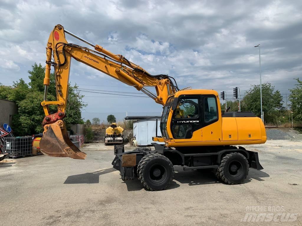 Hyundai ROBEX 170W-3 Wheeled excavators