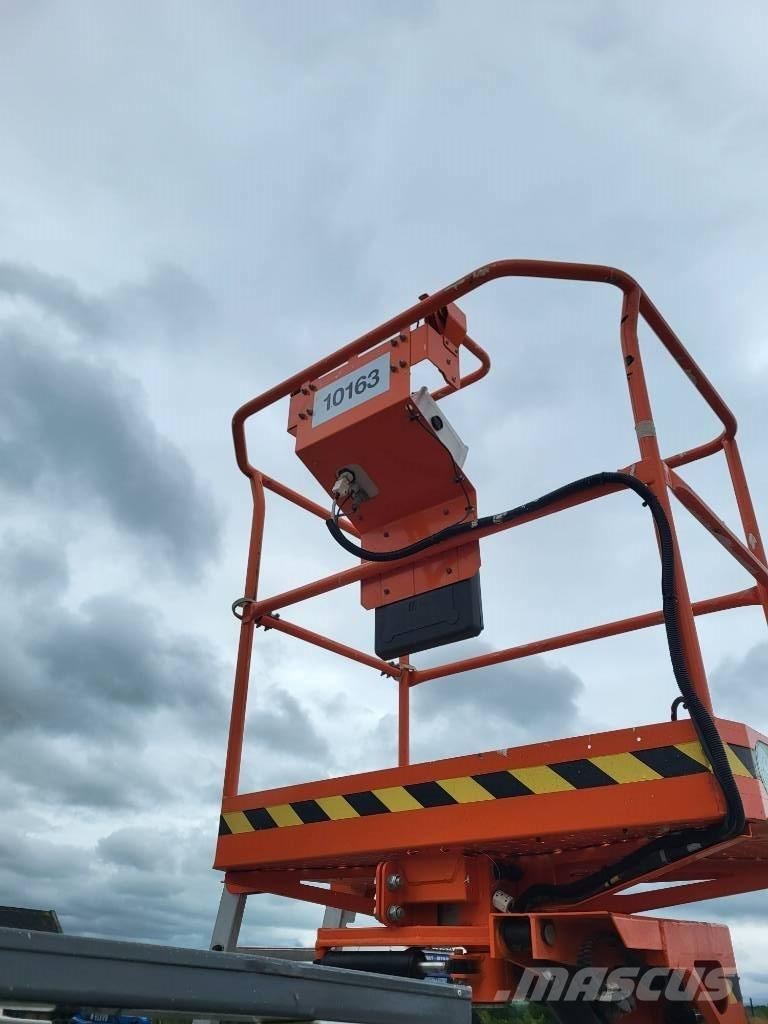 Snorkel A 38 E Articulated boom lifts
