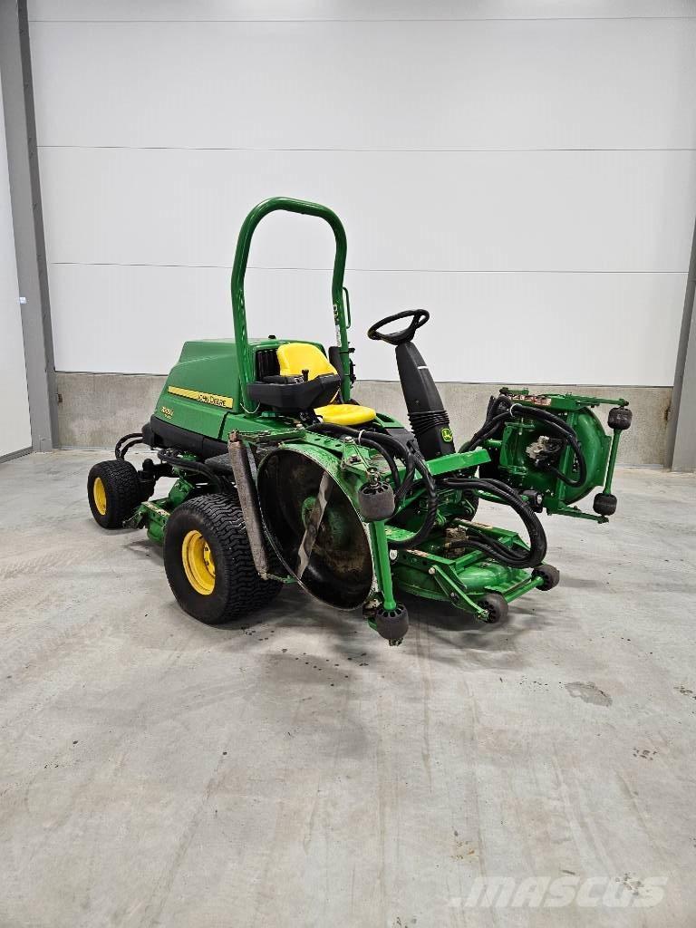 John Deere 9009A Rough, trim and surrounds mowers