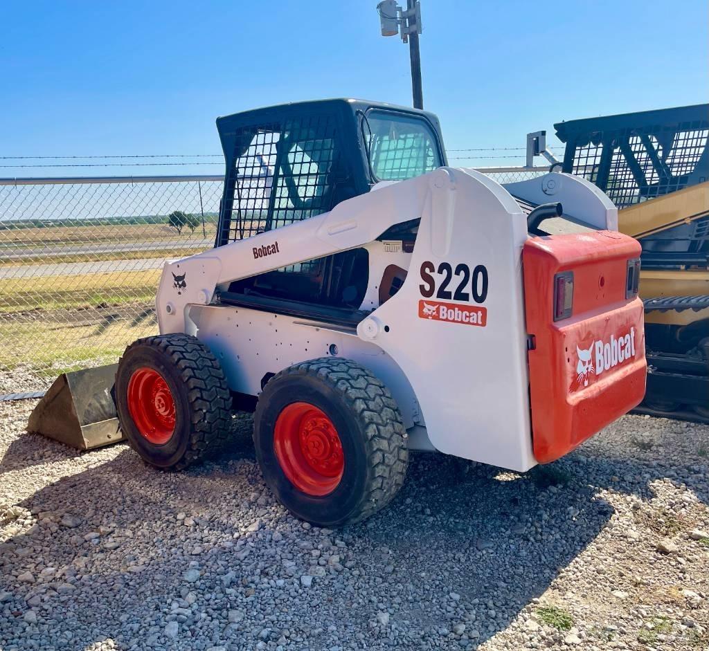 Bobcat S 220 Skid steer loaders