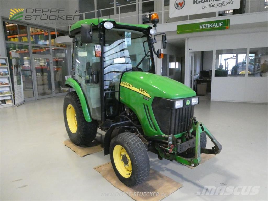 John Deere 3320 Compact tractors