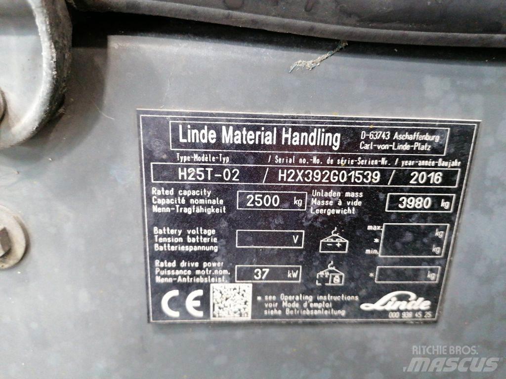 Linde H25T-02 LPG trucks