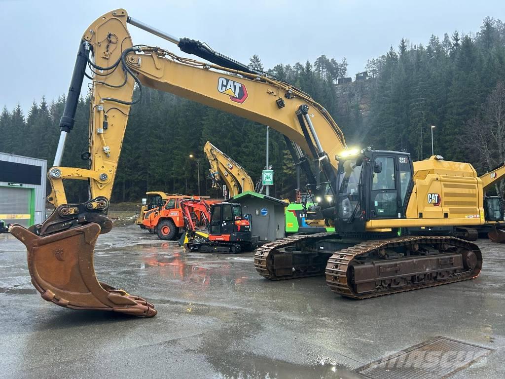CAT 352 Crawler excavators