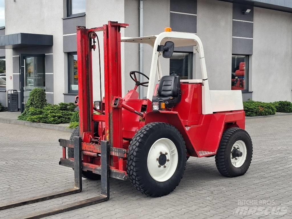Manitou MC 25 Rough terrain trucks