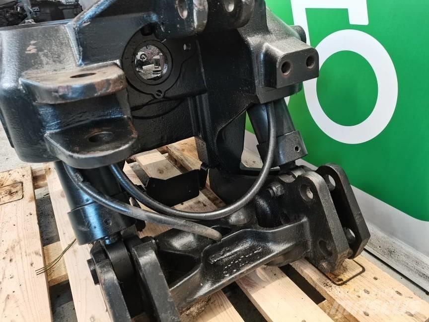 New Holland T7. frame Chassis and suspension