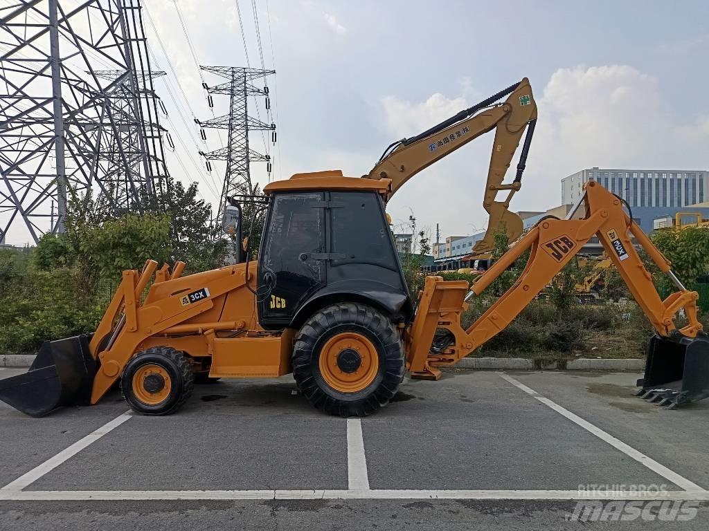 JCB 3 CX Backhoe loaders