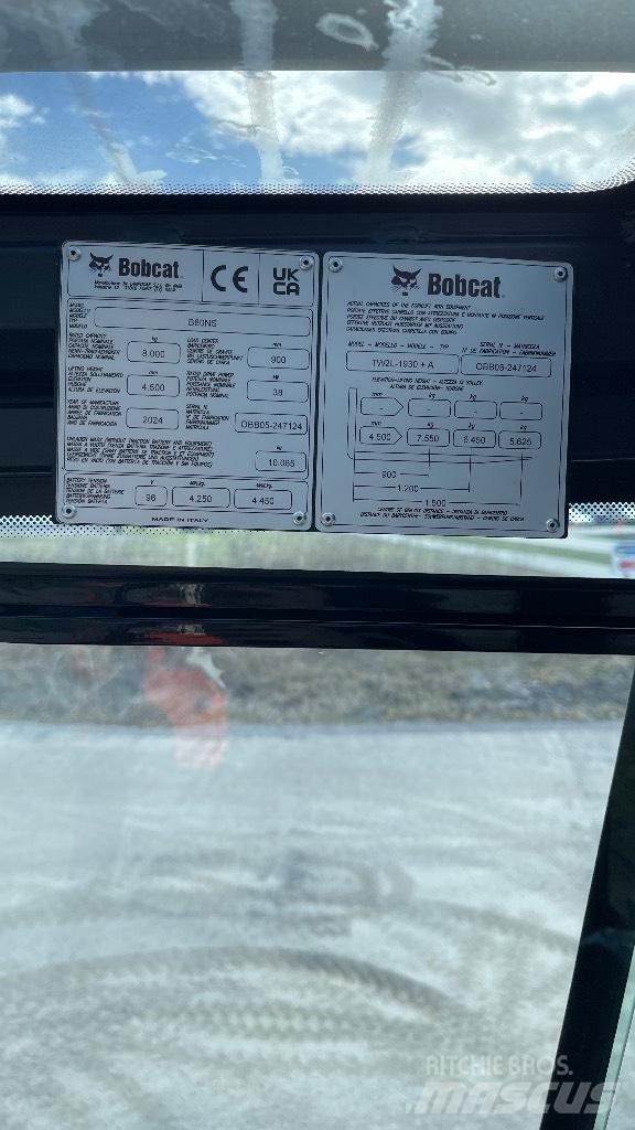 Bobcat B80NS Electric forklift trucks