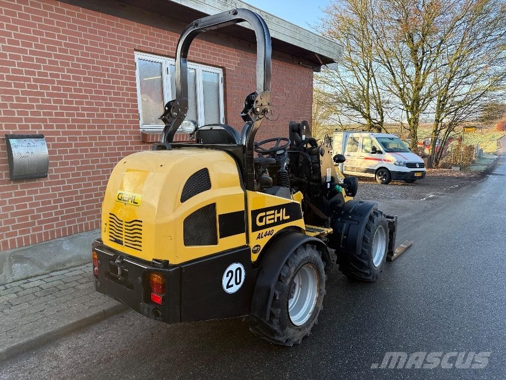 Gehl AL 440 Mini loaders