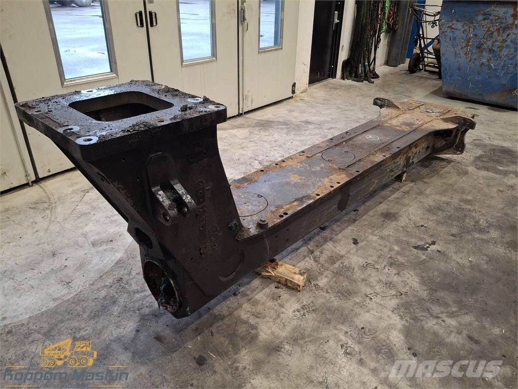 Komatsu 845 Other components