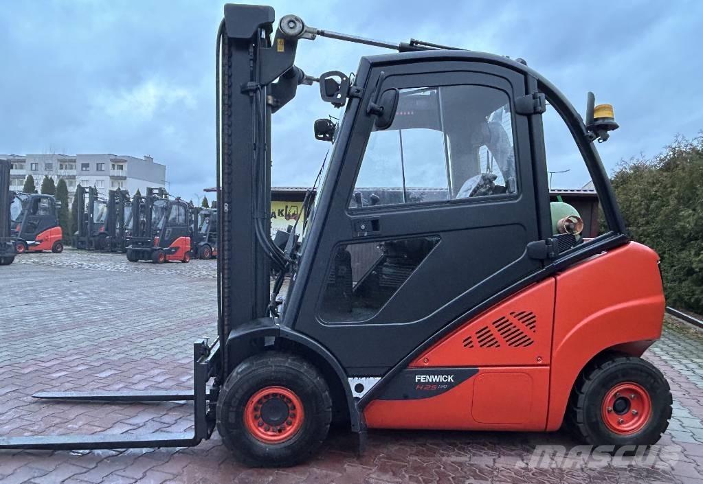 Linde H25T-02 LPG trucks