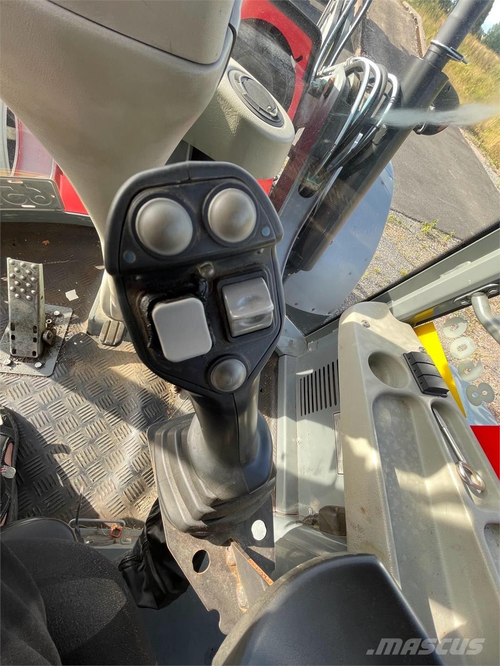 Lännen 8600 E Backhoe loaders