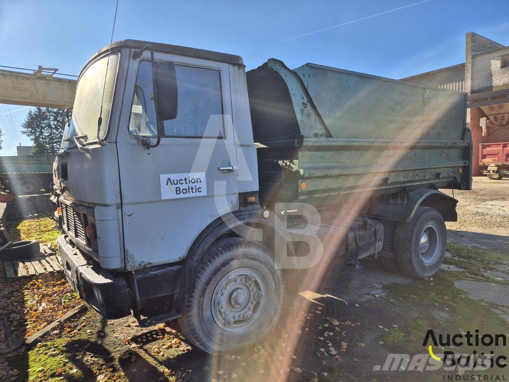 MAZ 5551 Tipper trucks
