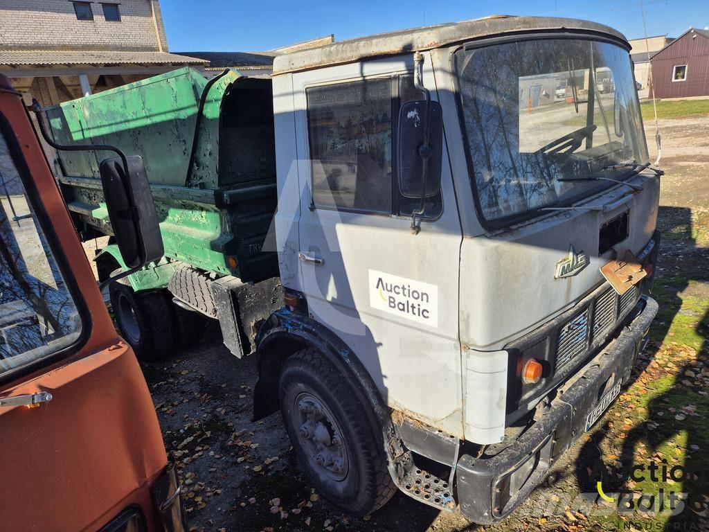 MAZ 5551 Tipper trucks