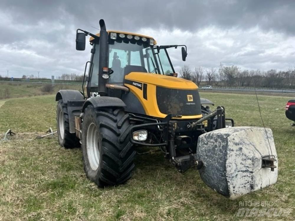 JCB Fastrac 2155 Tractors