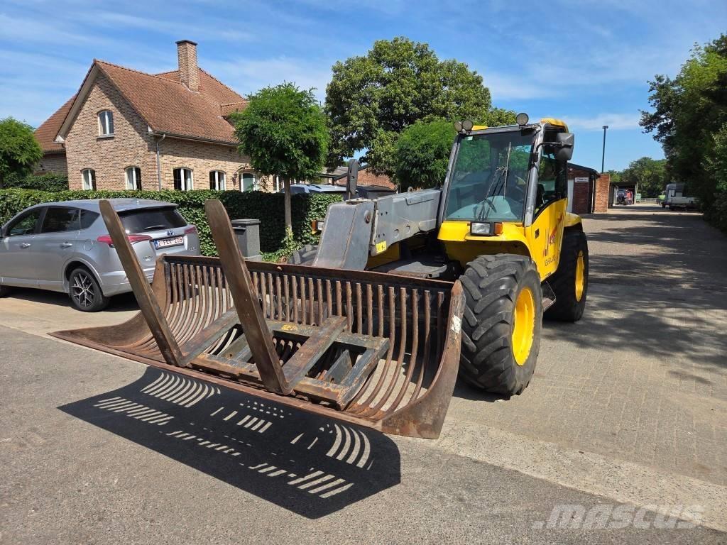 New Holland LM 430 Telehandlers for agriculture
