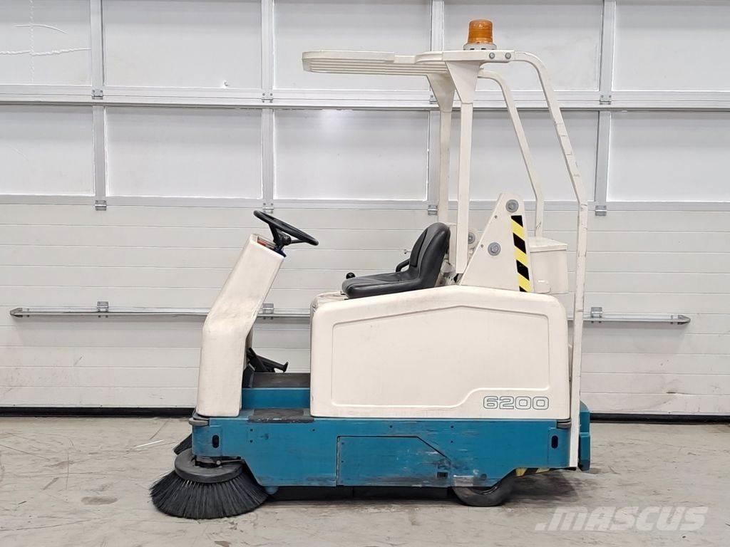 Tennant 6200 Sweepers