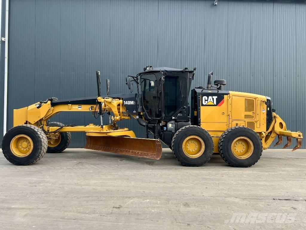 CAT 140M Graders
