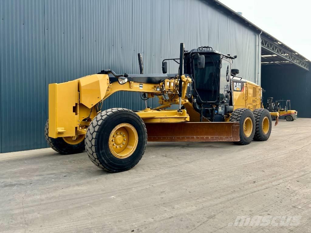 CAT 140M Graders
