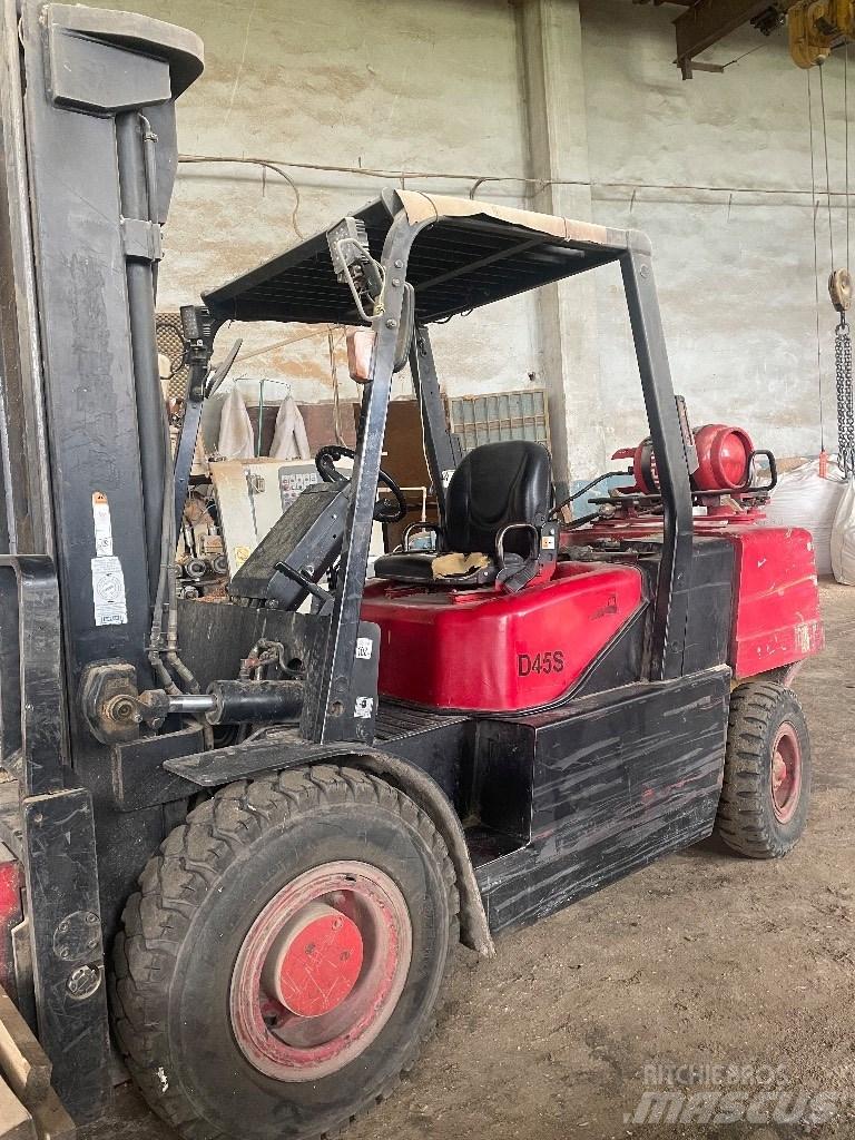 Doosan D 45 S-7 Material Handling - Others