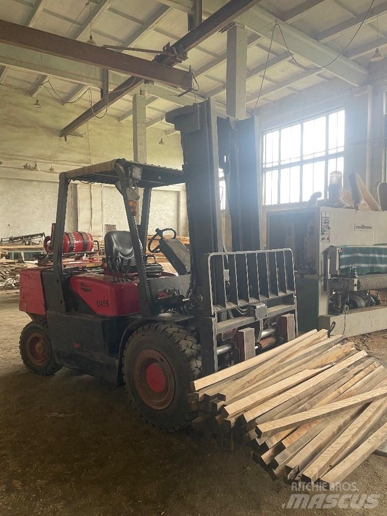 Doosan D 45 S-7 Material Handling - Others