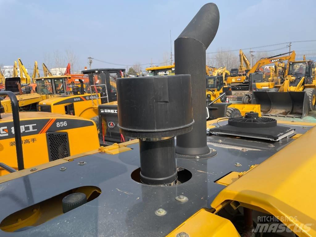 SDLG LG956F Wheel loaders