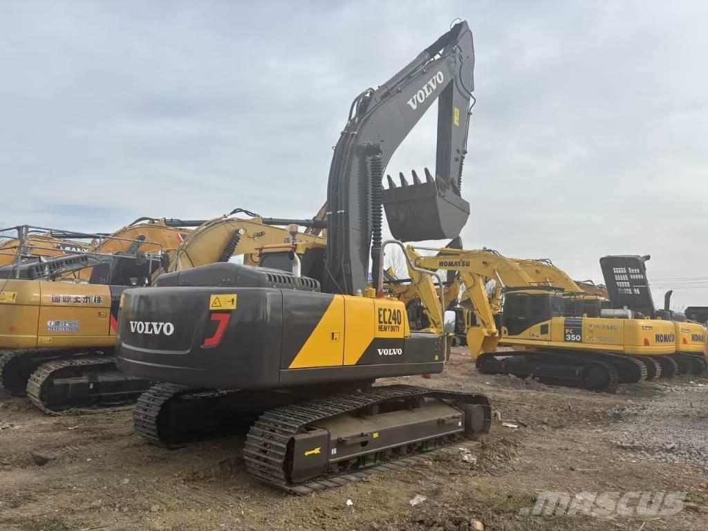 Volvo EC 240 Crawler excavators